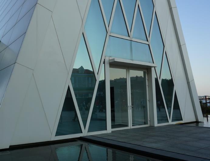 外墻建筑GRC幕墻掛板安裝誤區(qū)解析，讓你事半功倍！幕墻預(yù)埋件生產(chǎn)廠(chǎng)家幕墻預(yù)埋件生產(chǎn)廠(chǎng)家